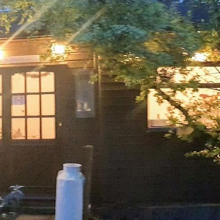 The Potting Shed Near Tenby, 100" Projector, Four Poster Bed, On-Site Hot Tub Access Via Spa Pack, Breakfast Eksteriør bilde